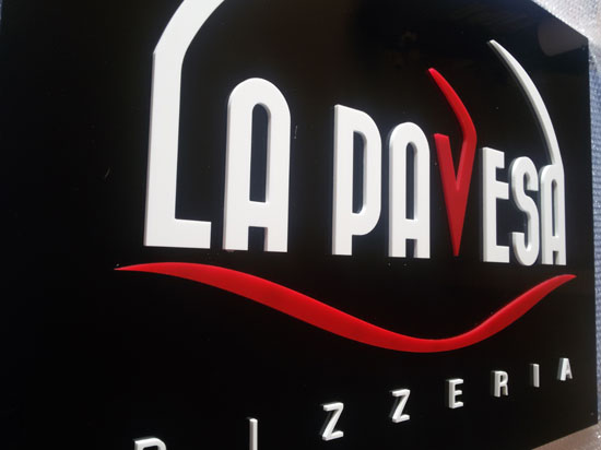 Corpóreos en metacrilato